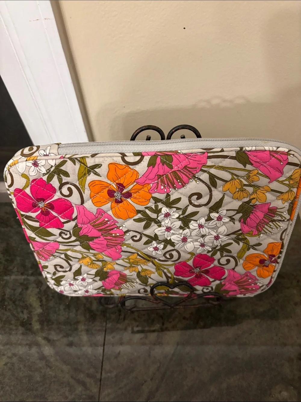 Vera Bradley Floral Quilted quilted tablet holder iPad NWOT